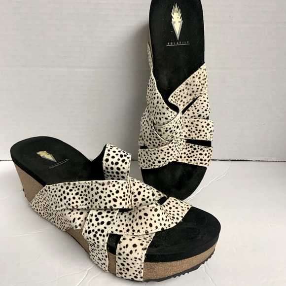 Volatile Shoes - 🌺NEW VOLATILE SLIPON WEDGE  PLATFORM SANDAL NWOT